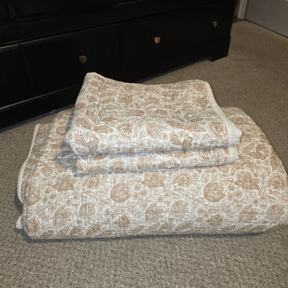 Threshold Cotton Floral Paisley Cream & Brown Quilt Size Full/Queen
